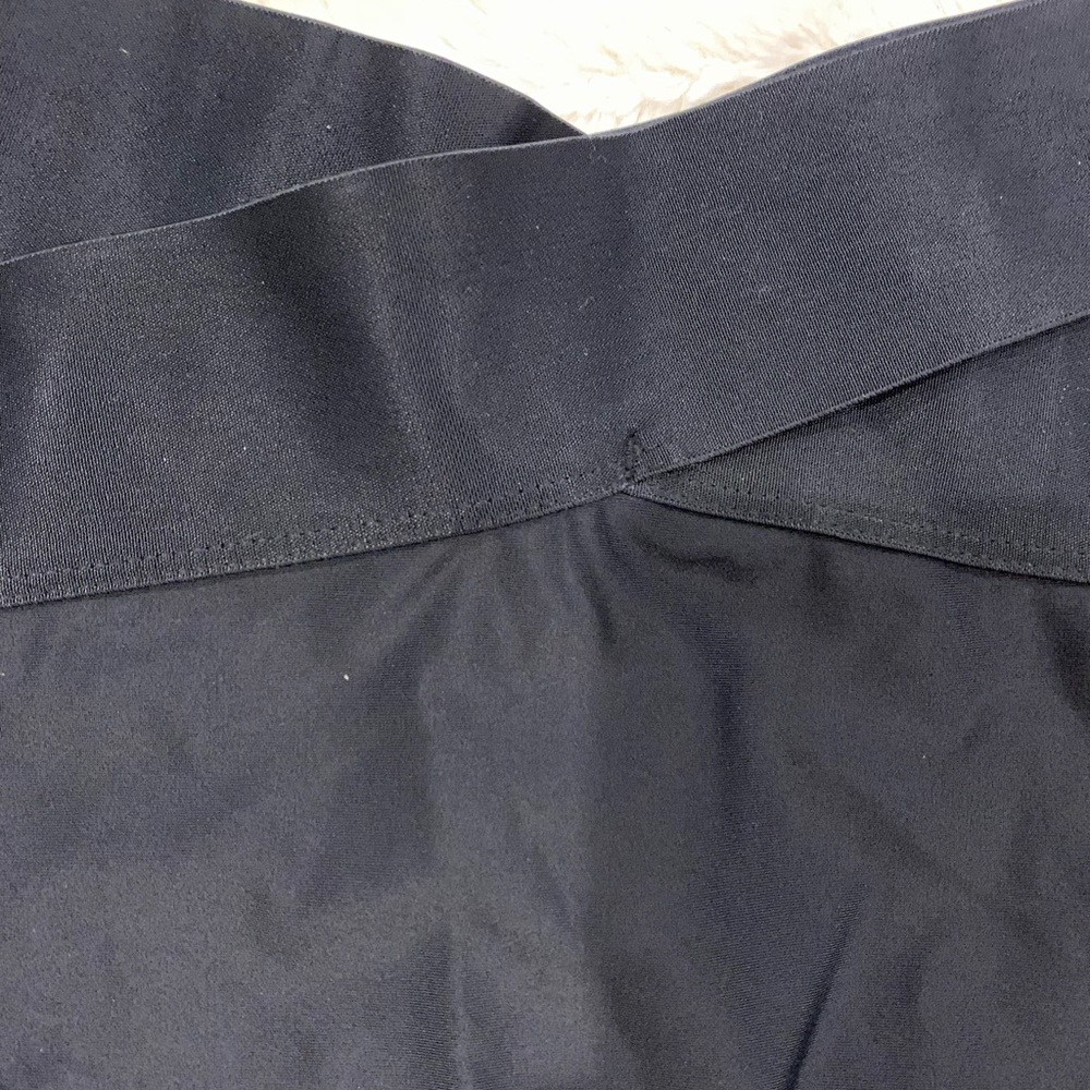 **HP** Zara sold-out two piece black Bikini with cut out waist-hip - Picture 7 of 8